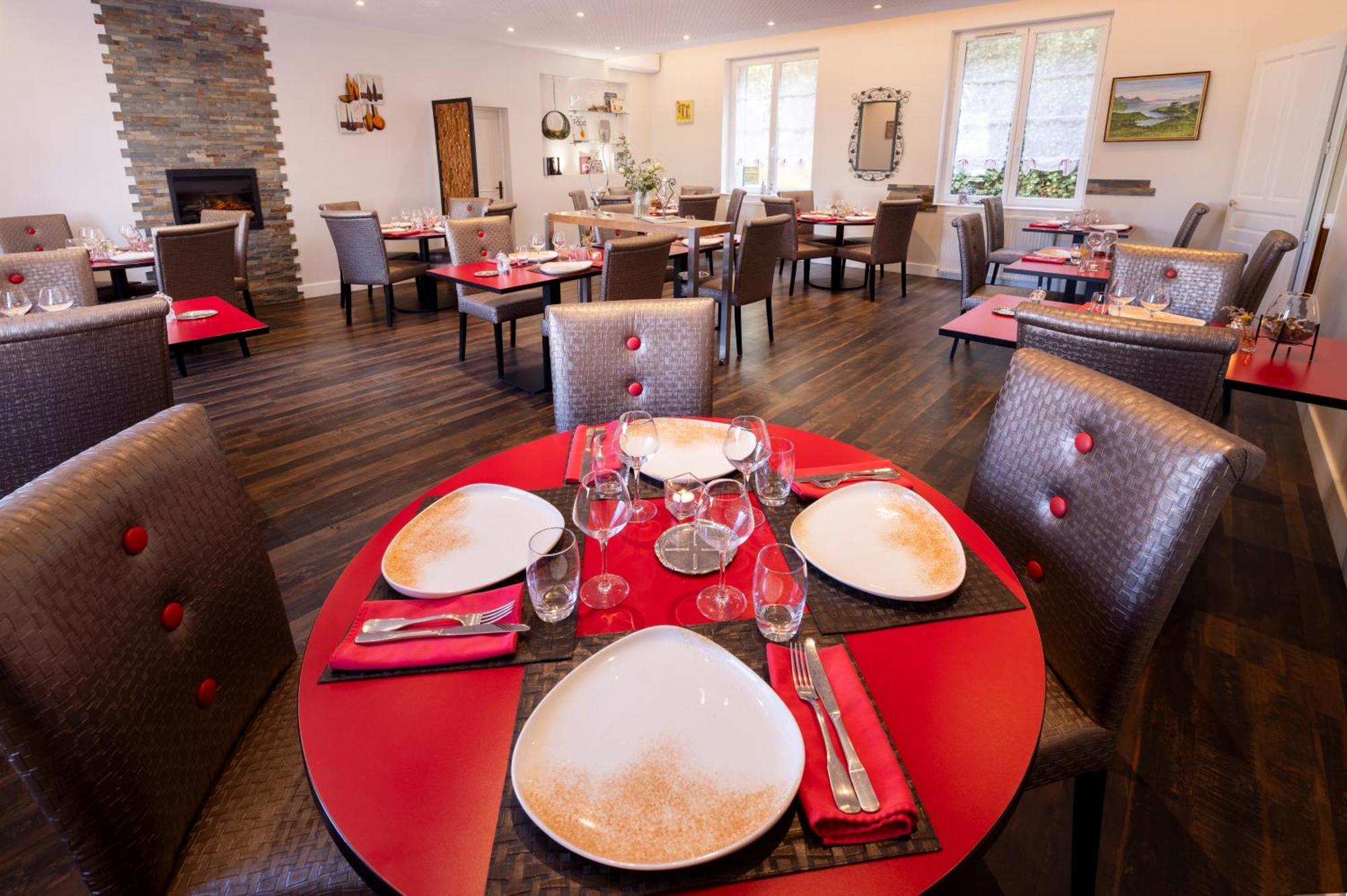 De Paris Hotel Jaligny