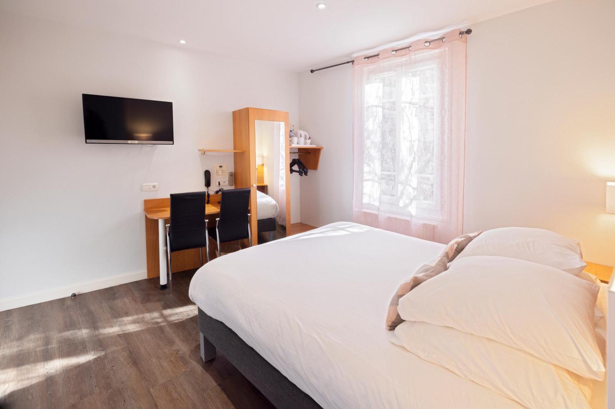 Hotel De Paris 3*